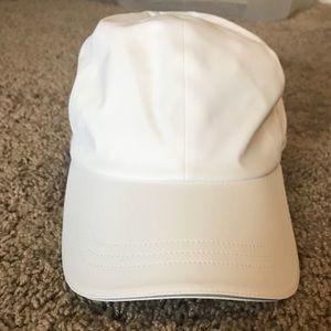 LULULEMON BRAND NEW White Hat